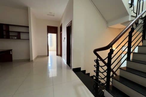 ban-biet-thu-ven-song-tran-nao-quan-2 (7)-min