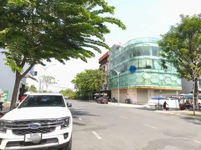 bán nhà góc đường phạm văn ngôn an khánh